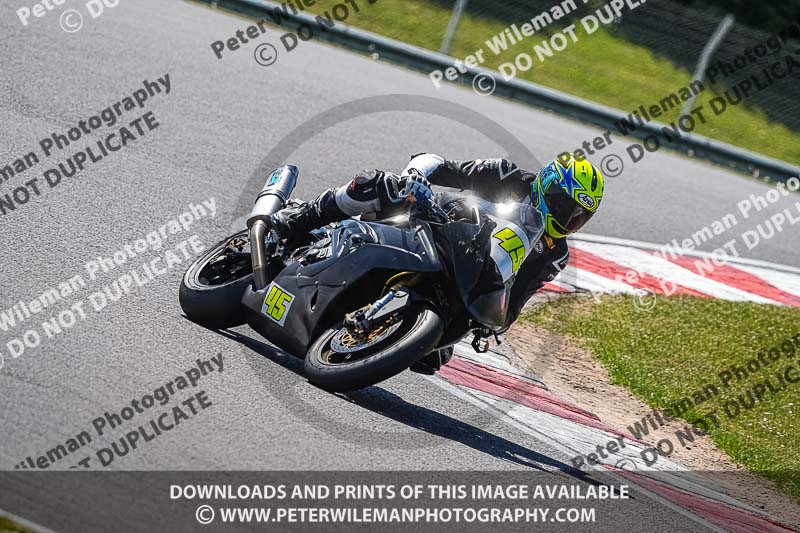 donington no limits trackday;donington park photographs;donington trackday photographs;no limits trackdays;peter wileman photography;trackday digital images;trackday photos